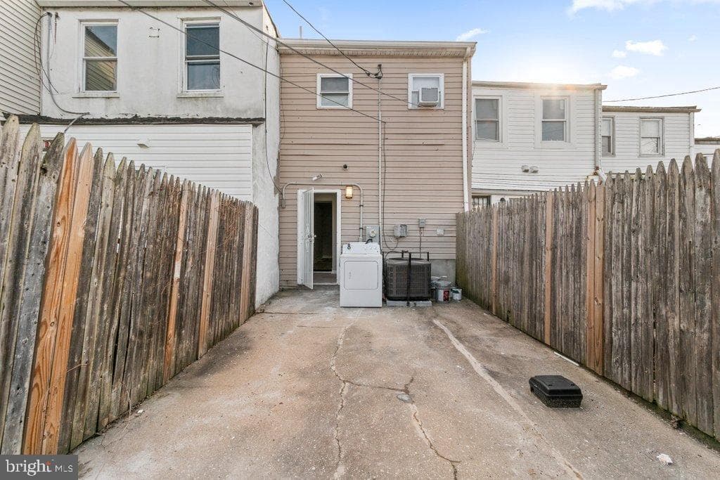 2108 Ashton Street photo 29
