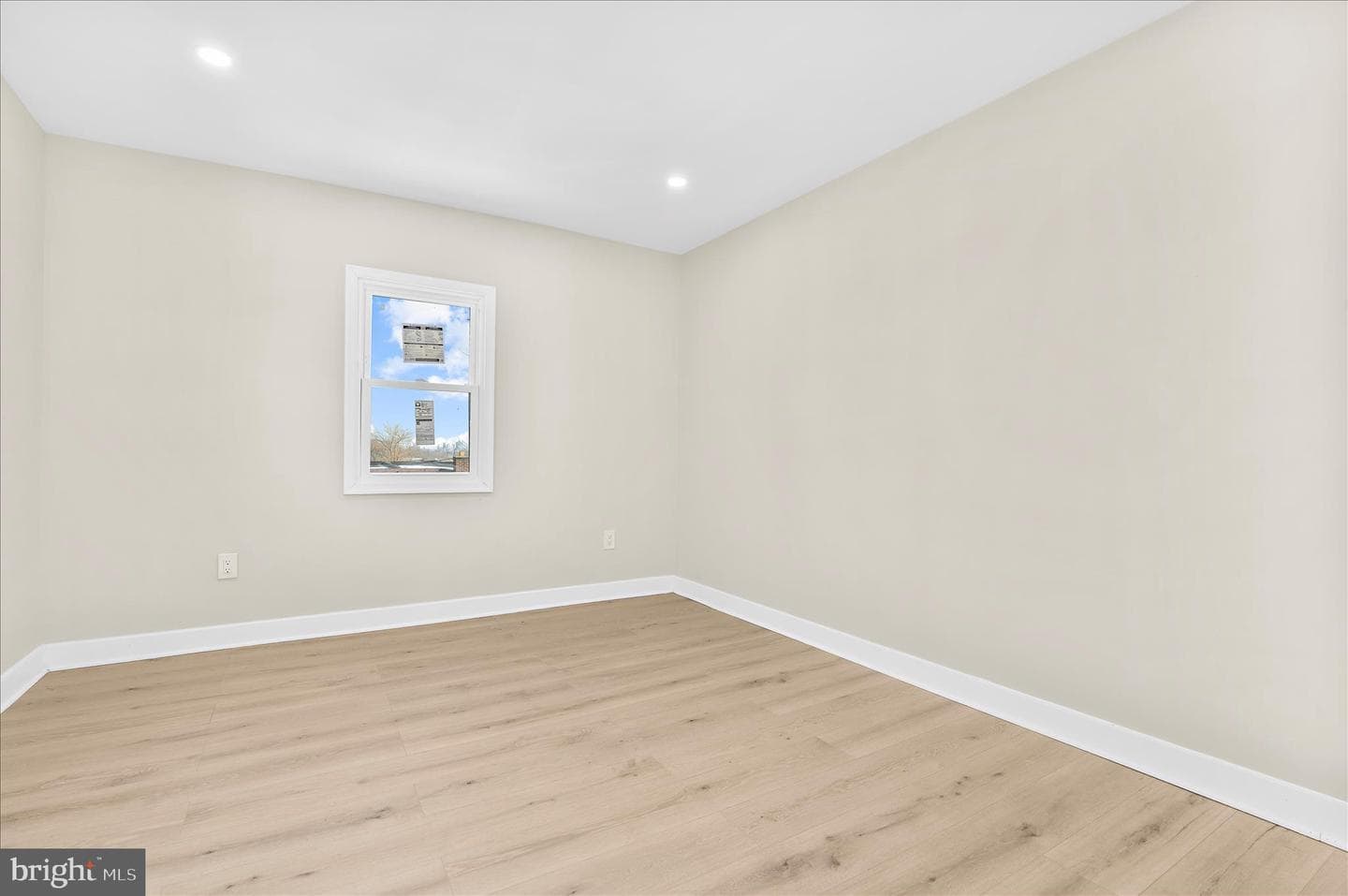 814 Jack St photo 22