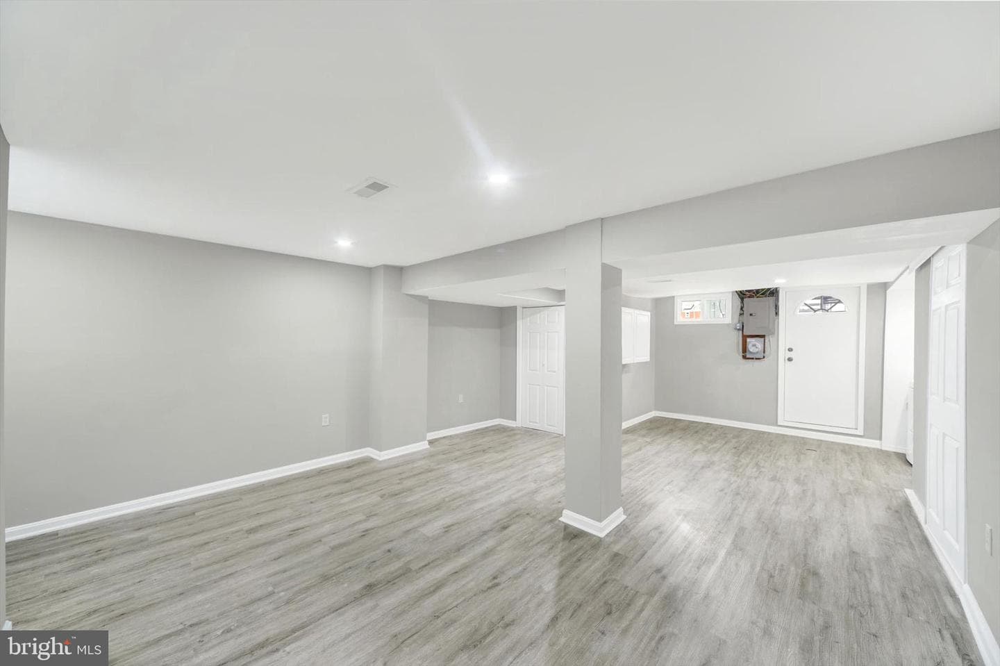 5404 Crismer Avenue photo 31