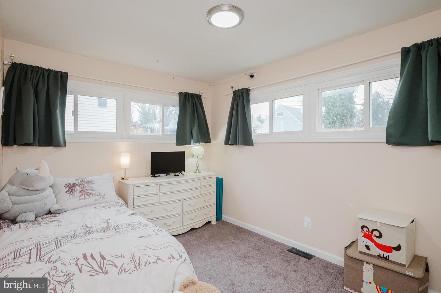 5709 Anthony Avenue photo 15