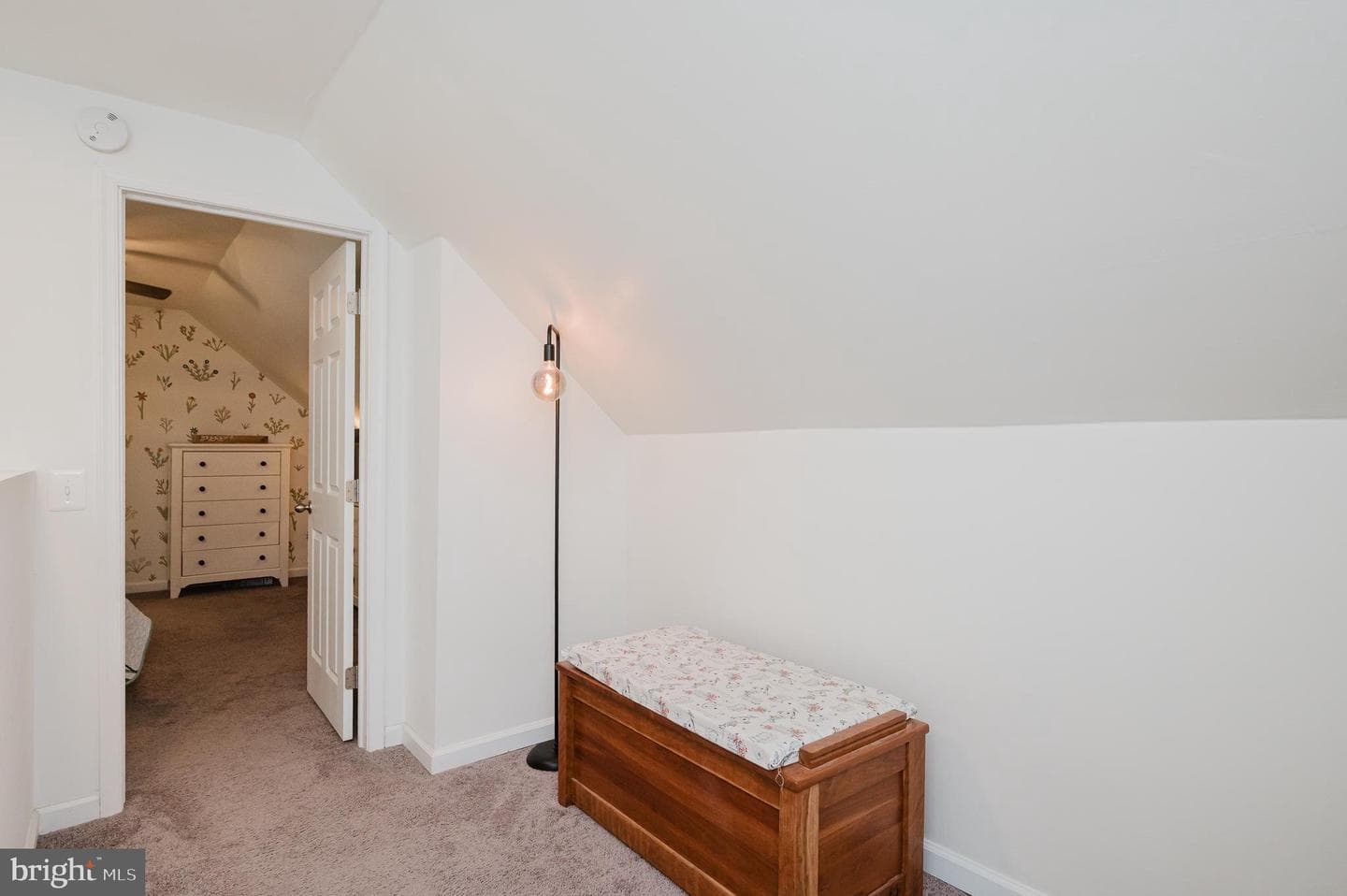 5709 Anthony Avenue photo 25