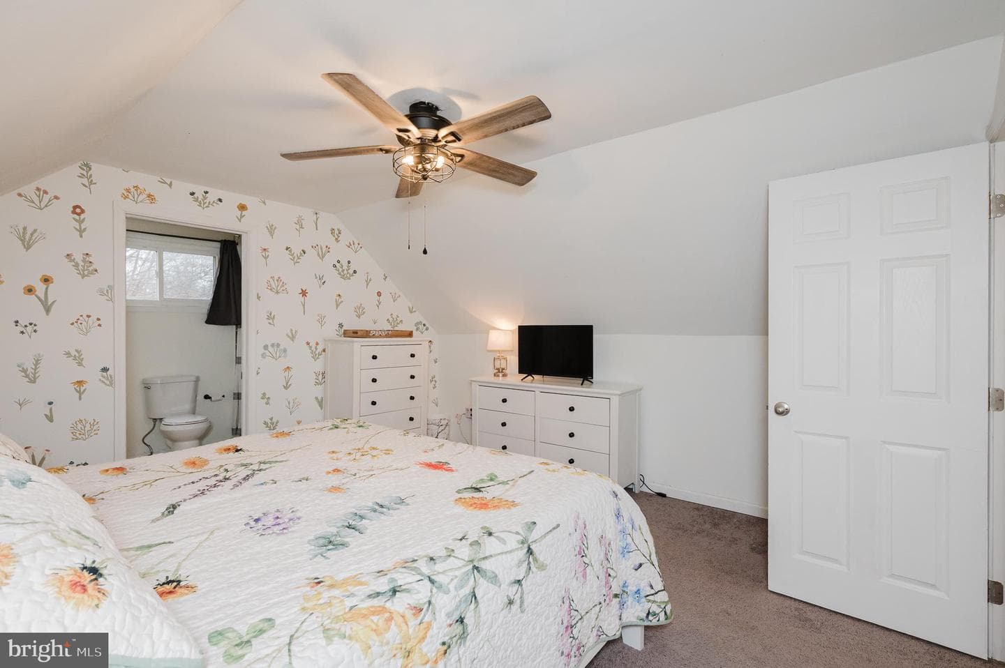 5709 Anthony Avenue photo 28