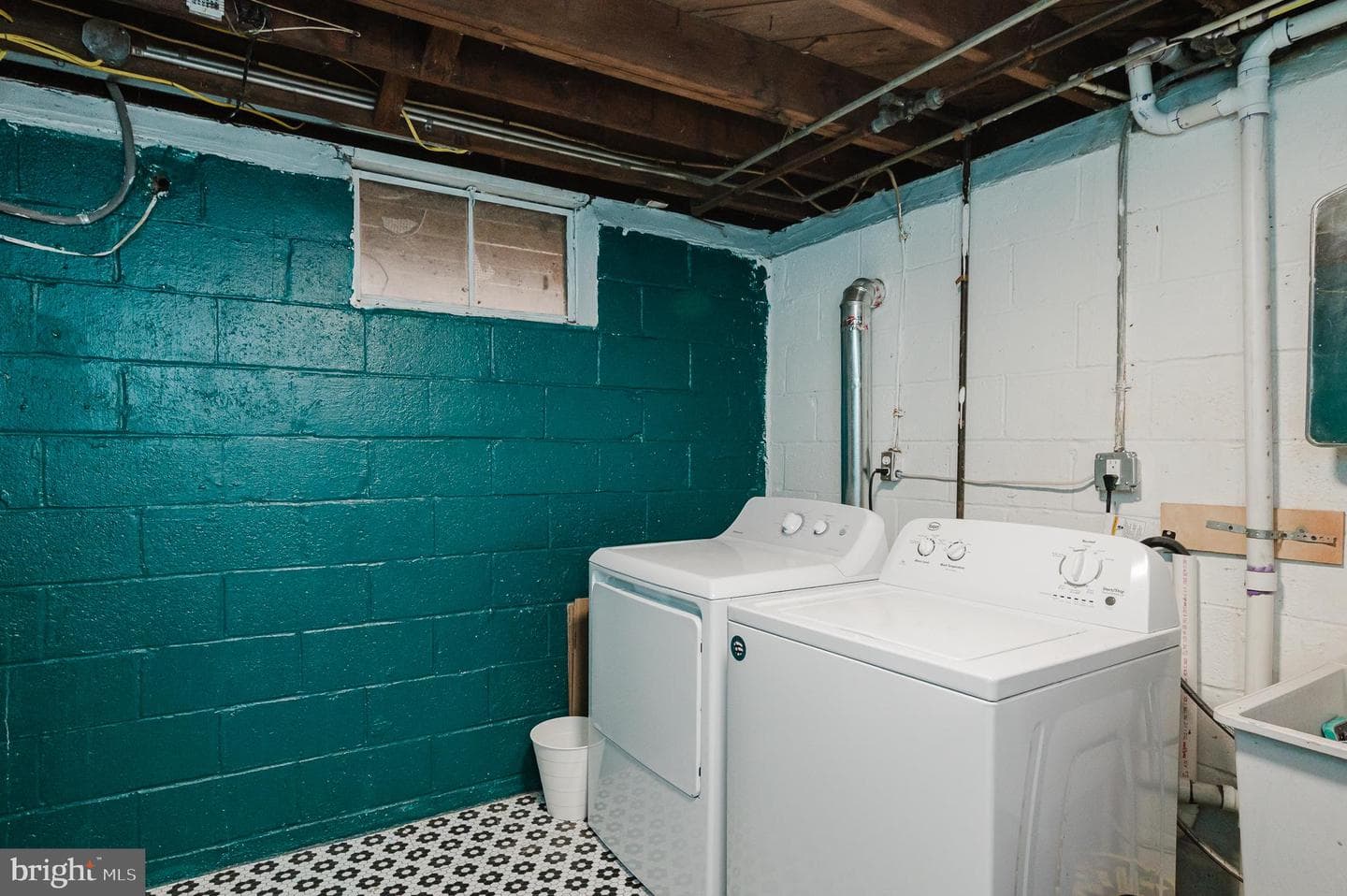 5709 Anthony Avenue photo 43