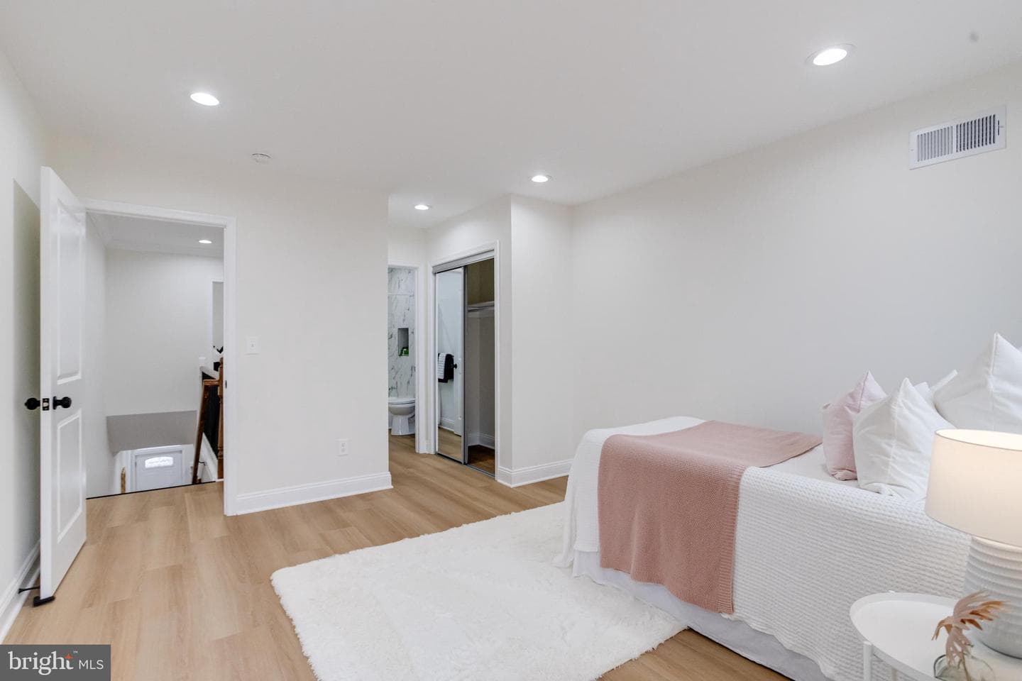 711 N Patterson Park Avenue photo 24