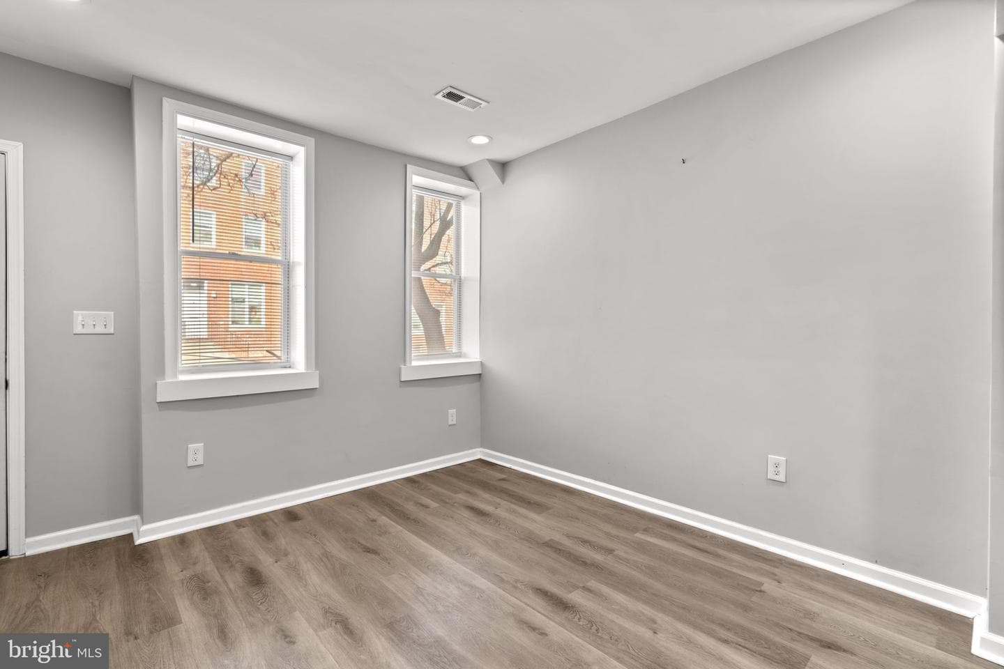 853 W Fayette Street photo 7