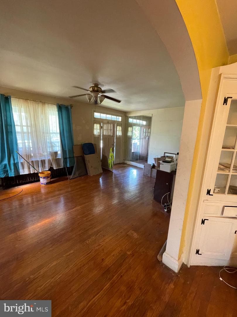 4217 Ridgewood Avenue photo 2