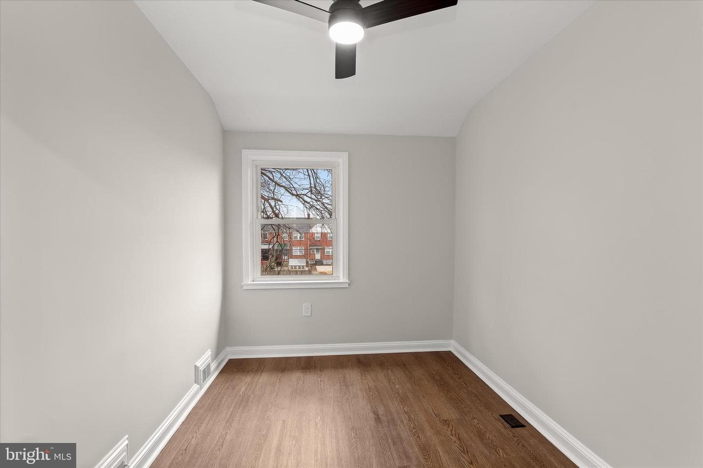 1241 E Belvedere Avenue photo 25