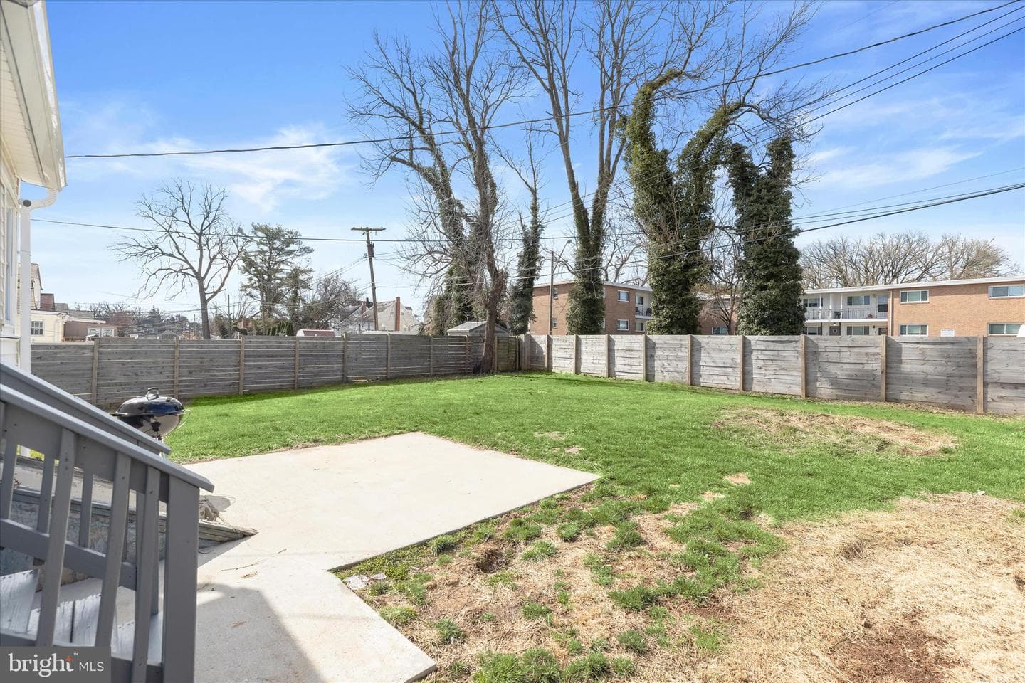 5822 Ethelbert Avenue photo 32