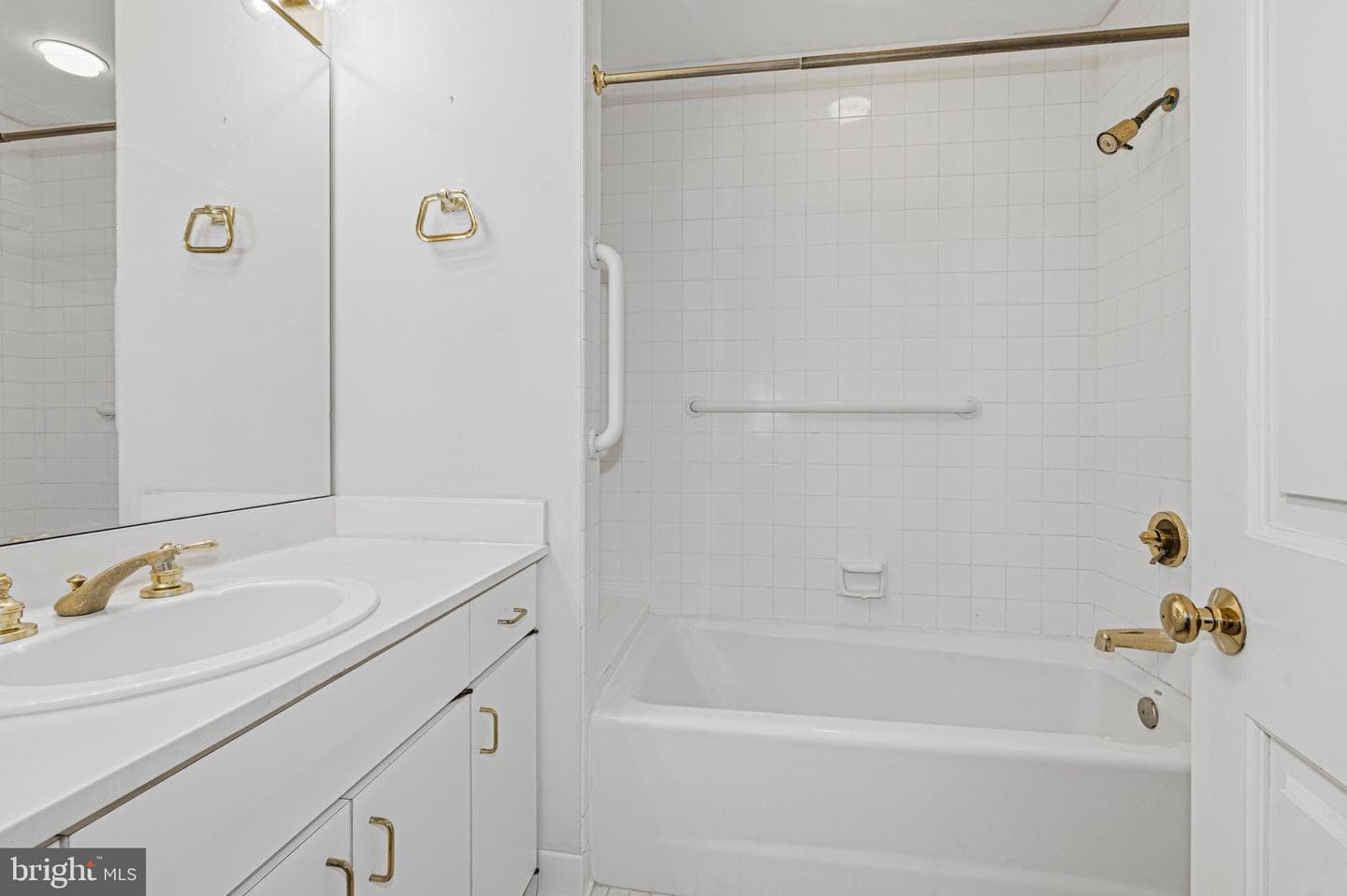 10 E Lee Street #1801 photo 22