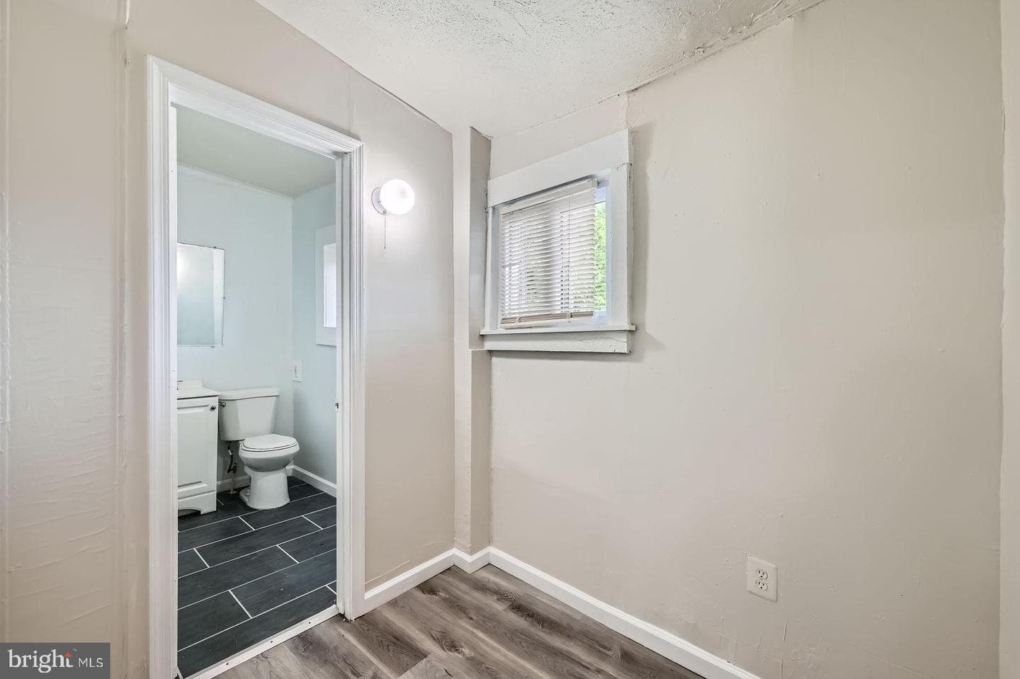 118 N Hilton Street photo 26