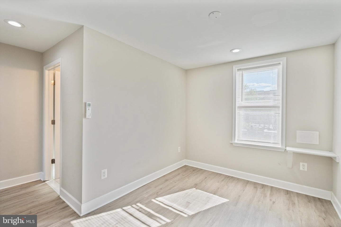 3819 Roland Avenue photo 16