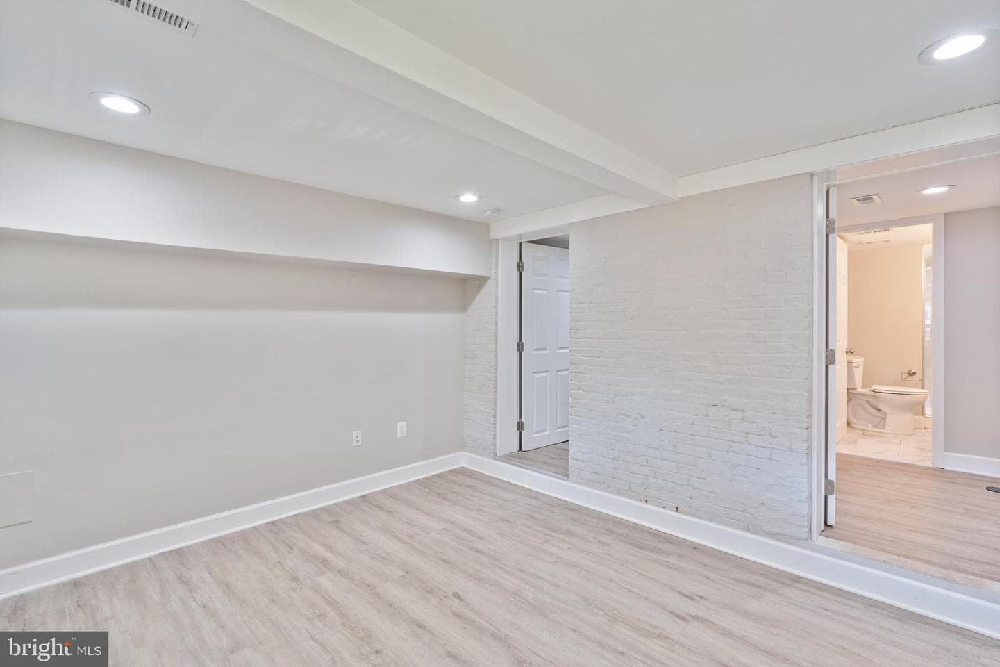 3819 Roland Avenue photo 29