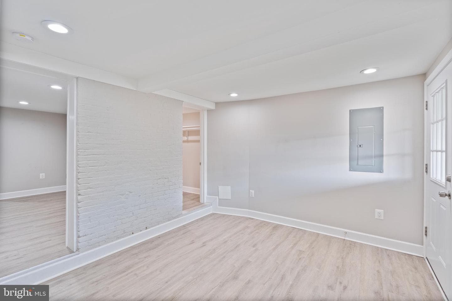 3819 Roland Avenue photo 30