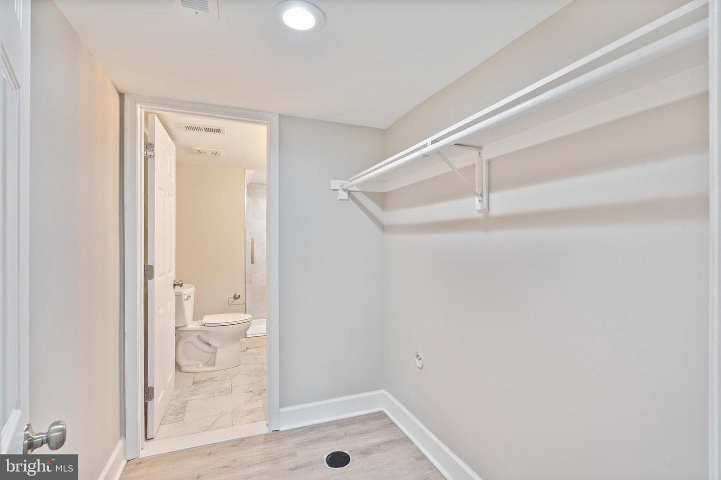 3819 Roland Avenue photo 31