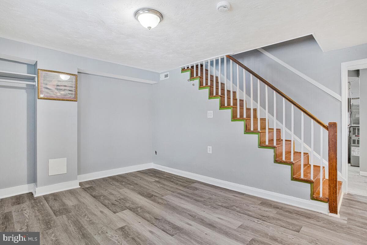4004 Dudley Avenue photo 17