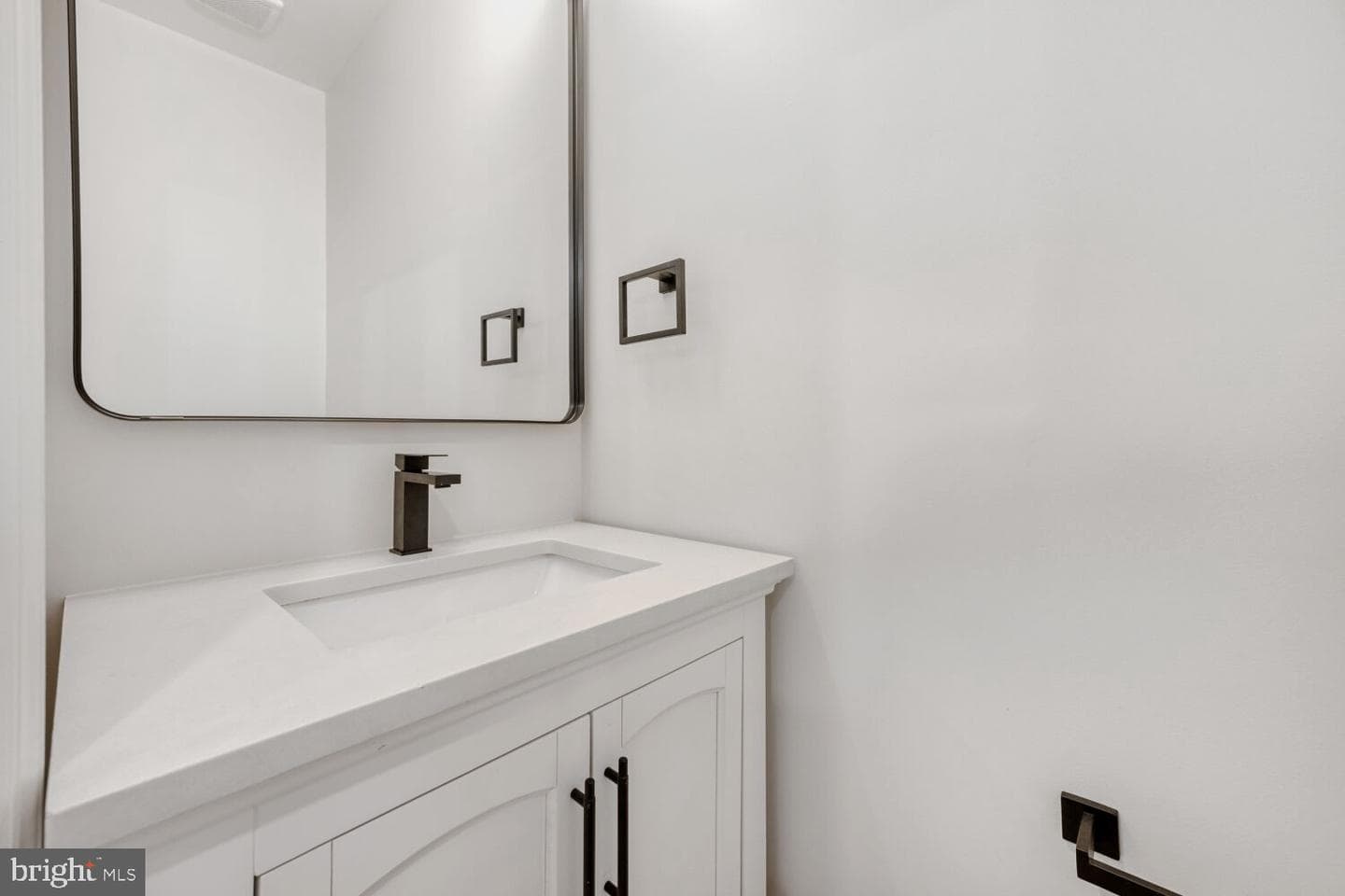 2328 E Baltimore Street photo 31