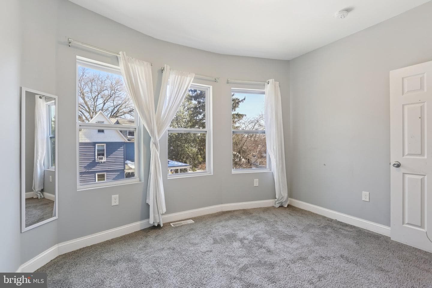 3814 Pinewood Avenue photo 23
