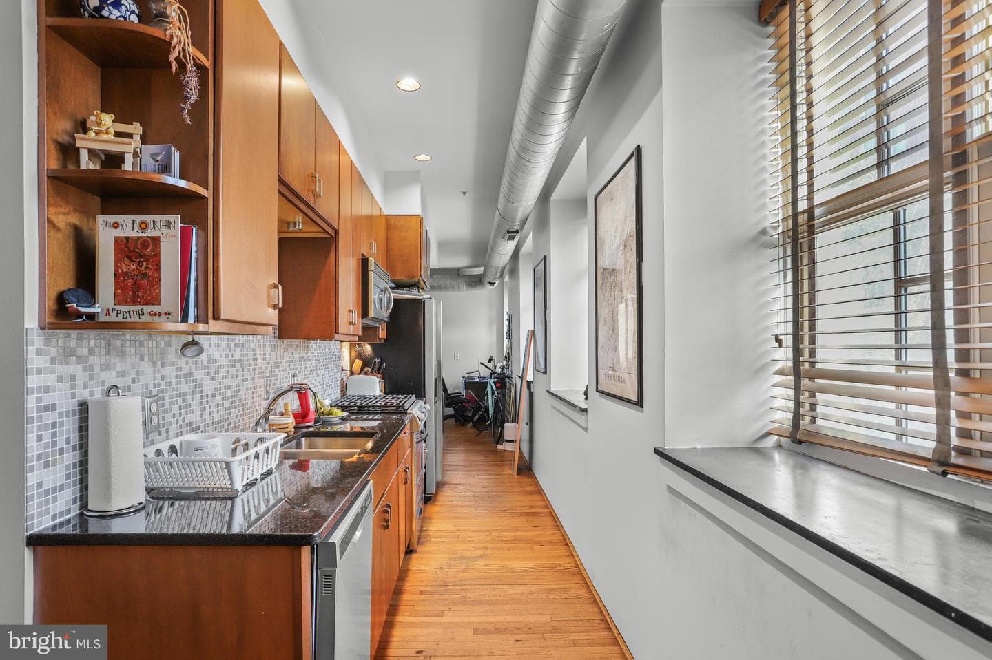 104 W Madison Street #6 photo 16