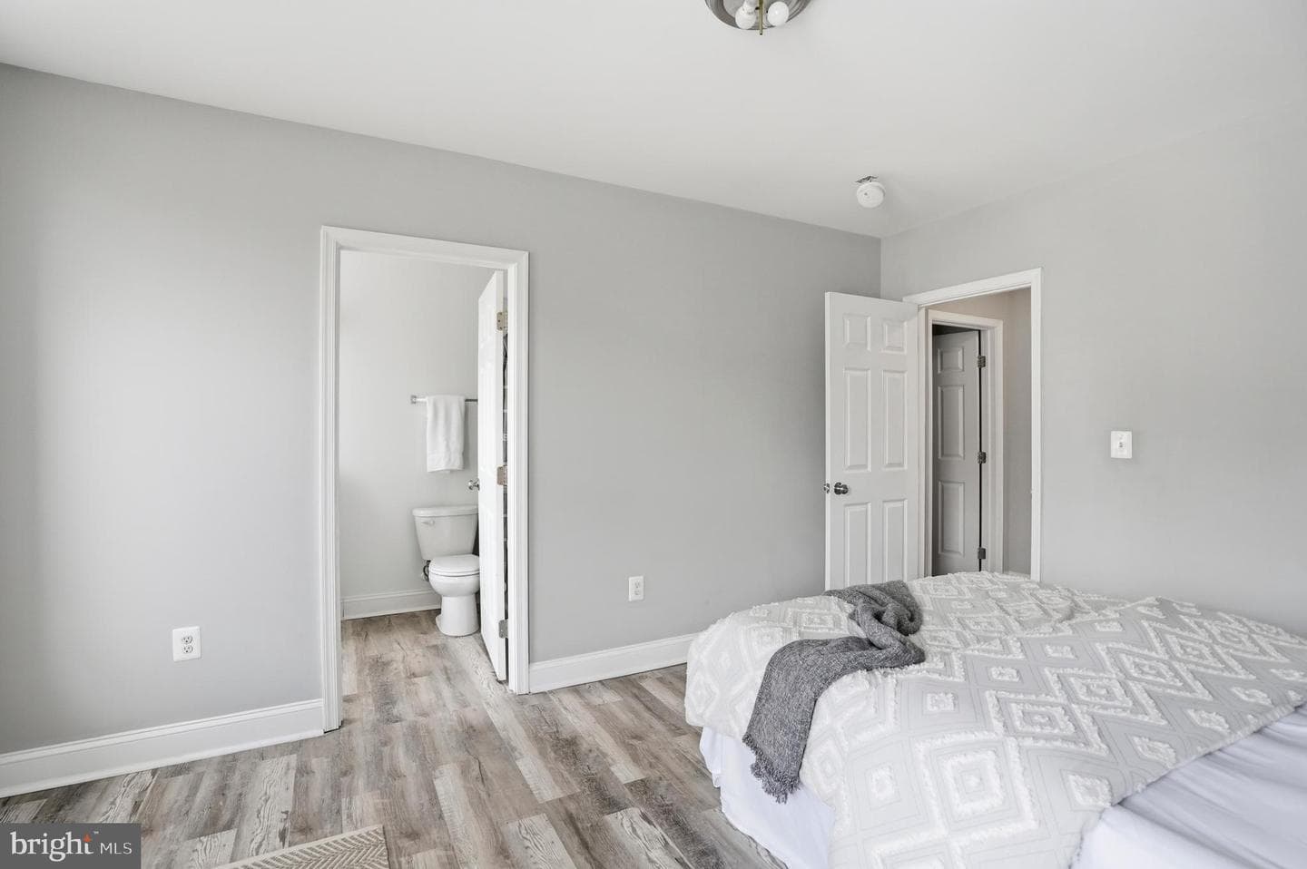 3445 Cottage Avenue photo 15