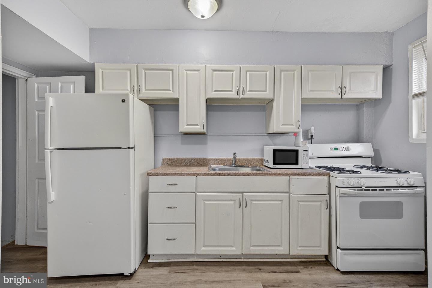 4103 Colborne Rd photo 10