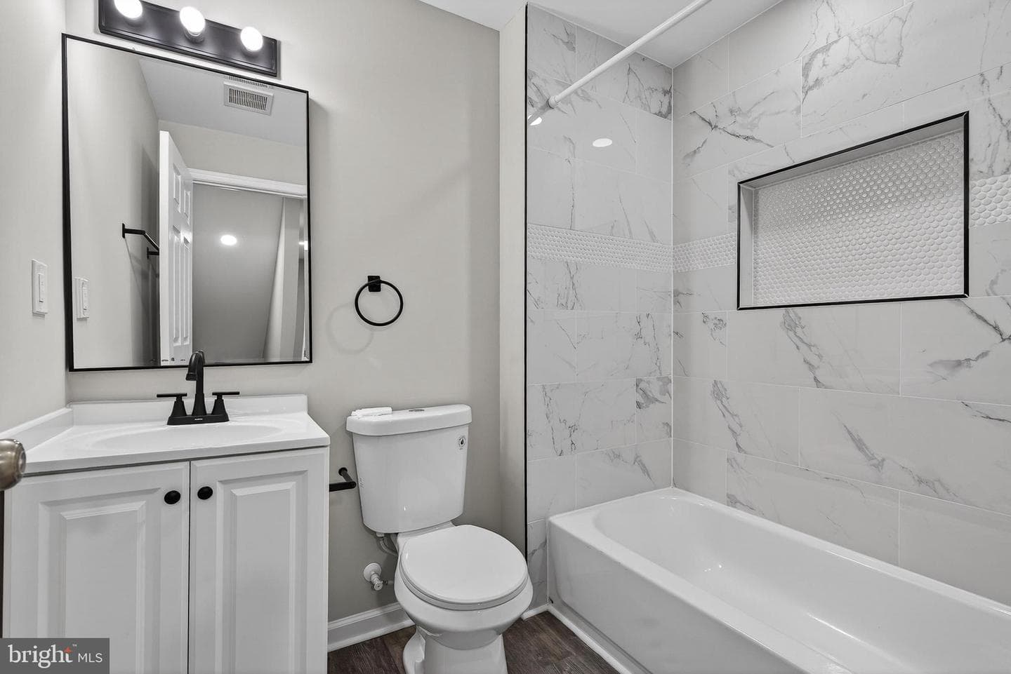 1431 E Preston Street photo 10