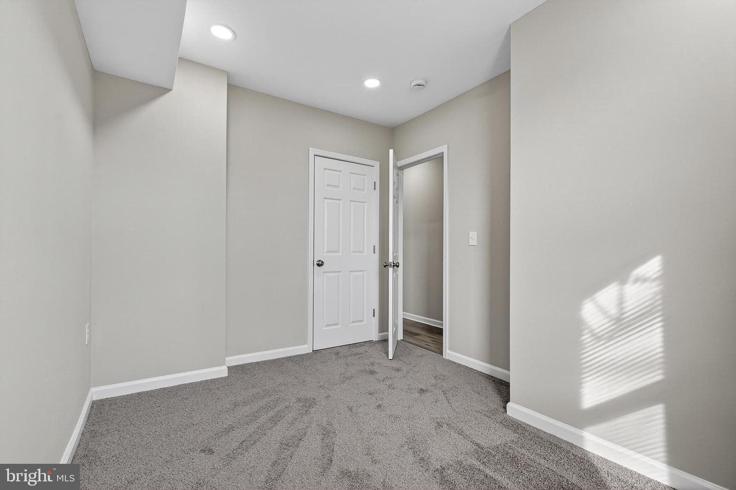 1431 E Preston Street photo 13