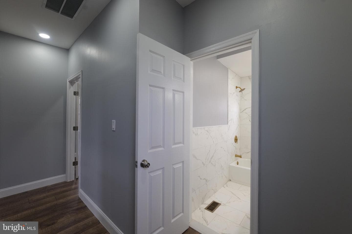 4905 Midwood Avenue photo 20