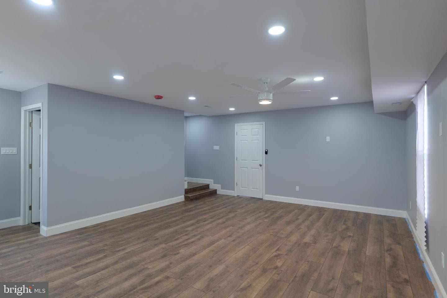 4905 Midwood Avenue photo 6