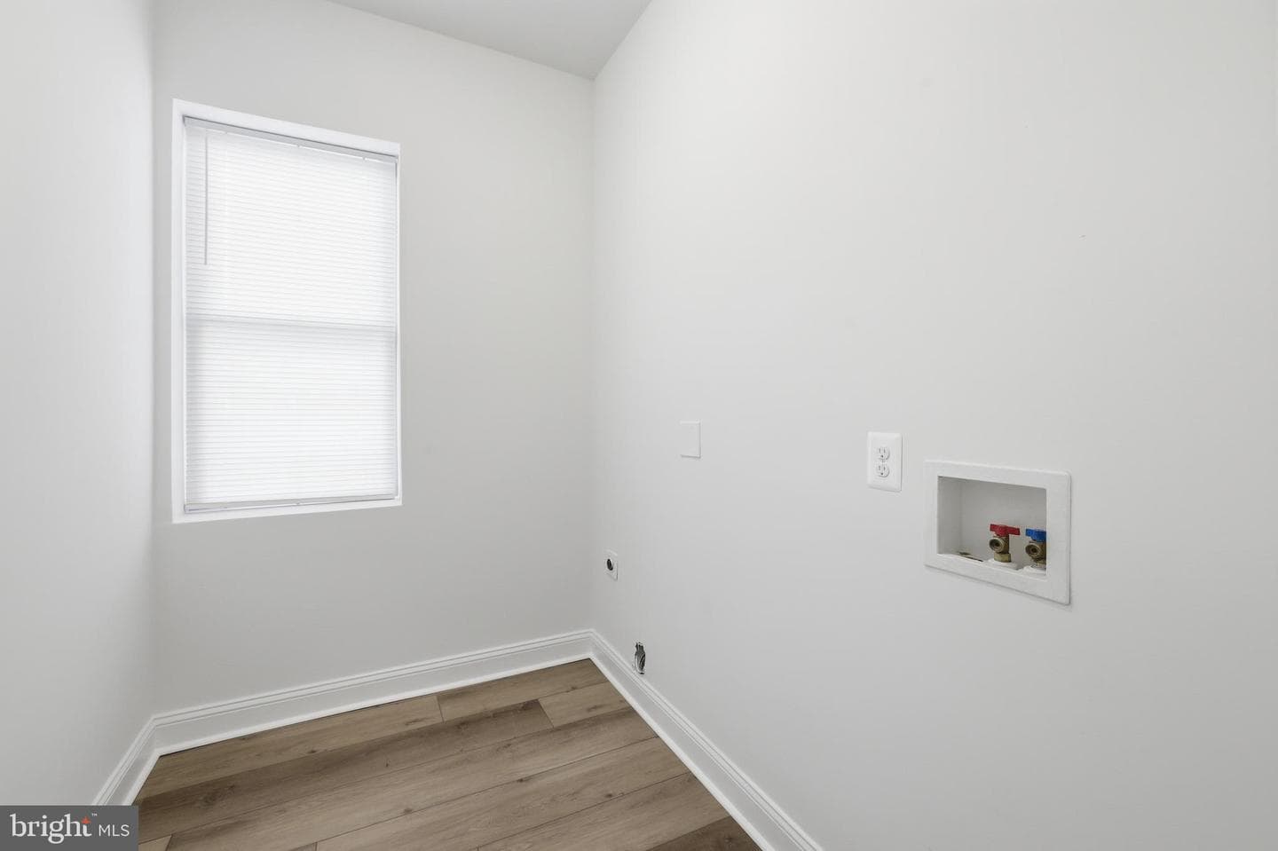 719 N Madeira Street photo 8