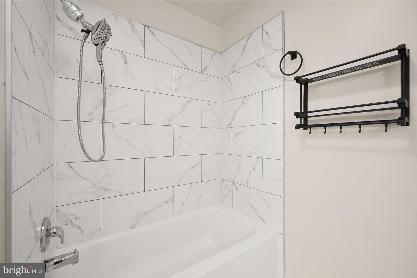 3619 Glengyle Avenue #8c photo 32