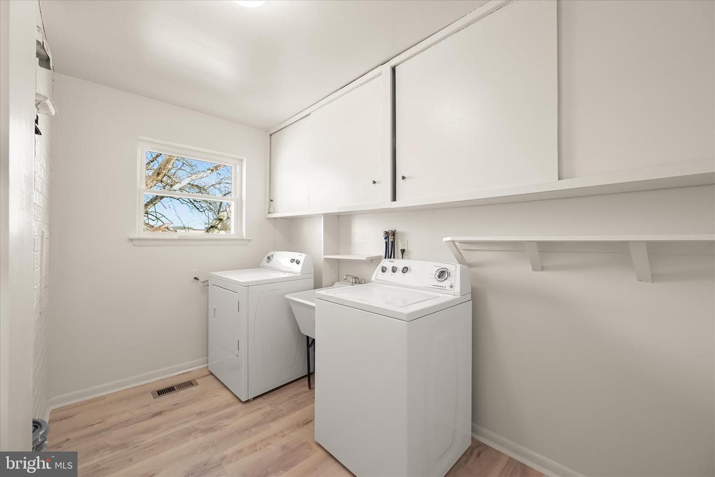 3619 Glengyle Avenue #8c photo 46