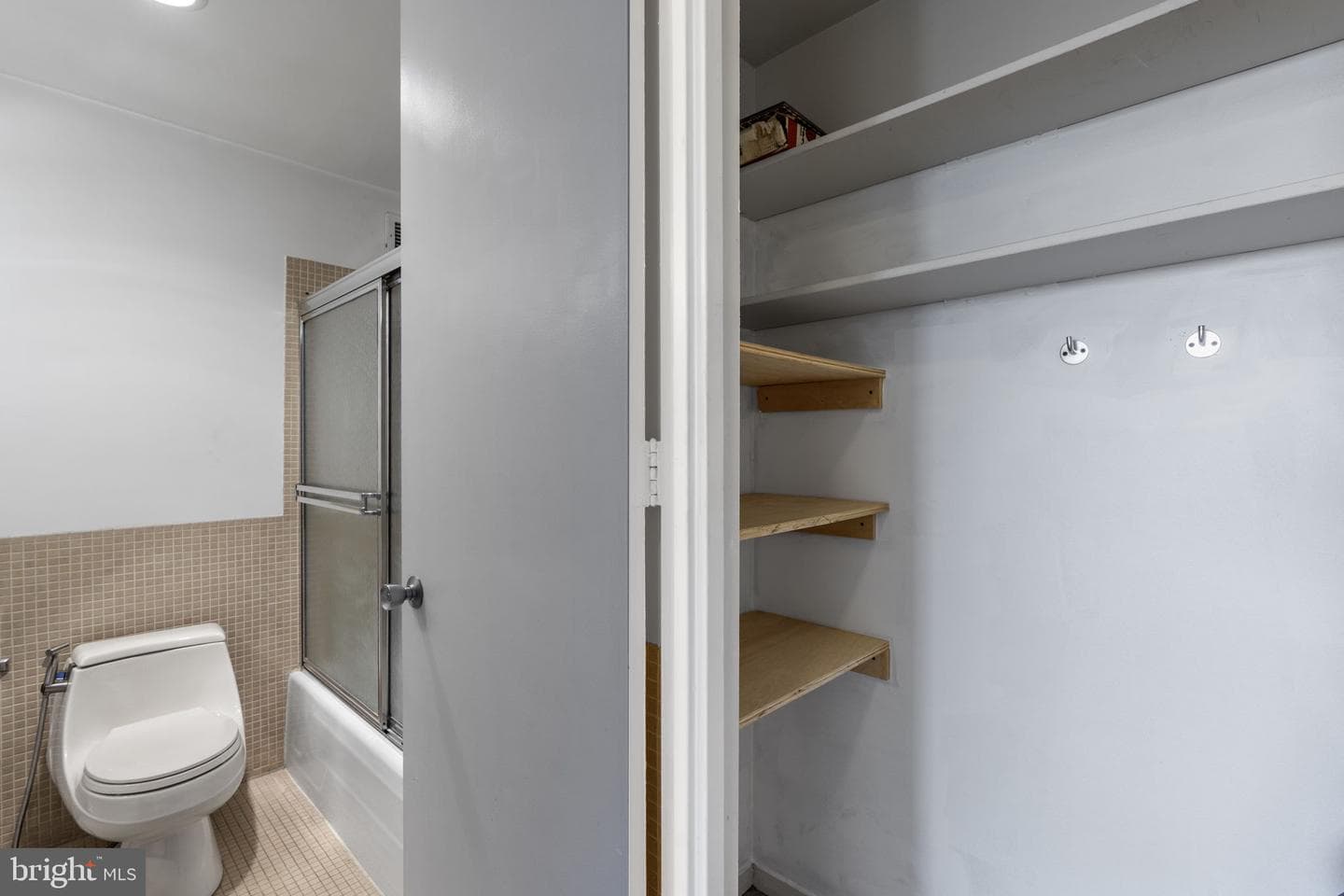 4000 N Charles Street #905 photo 10