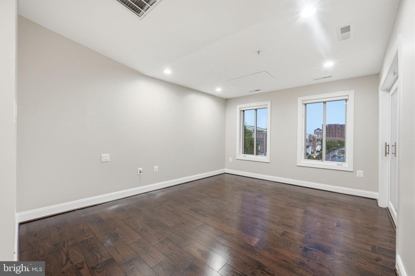 2327 Boston Street #4 photo 35