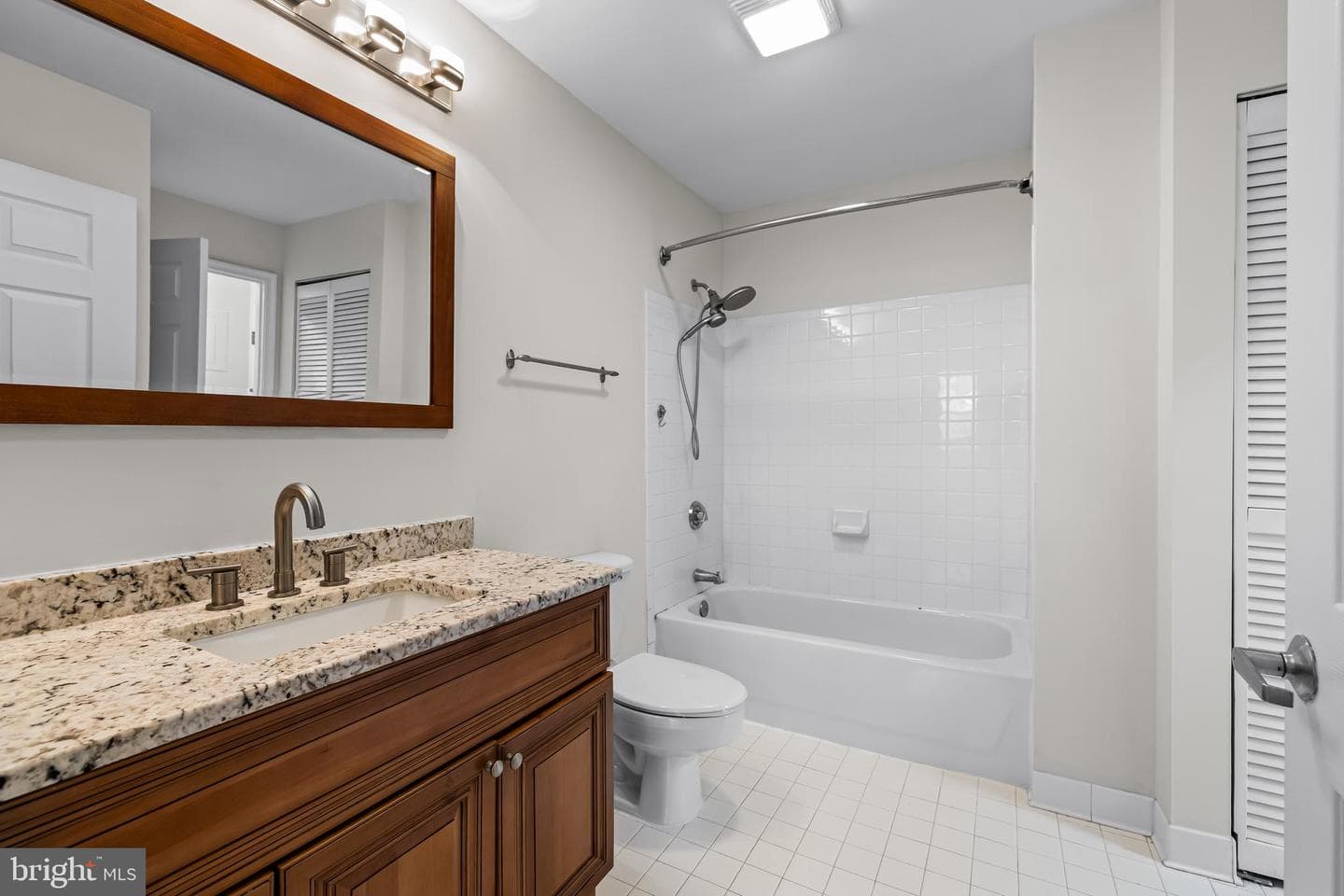23 Pierside Drive #104 photo 15