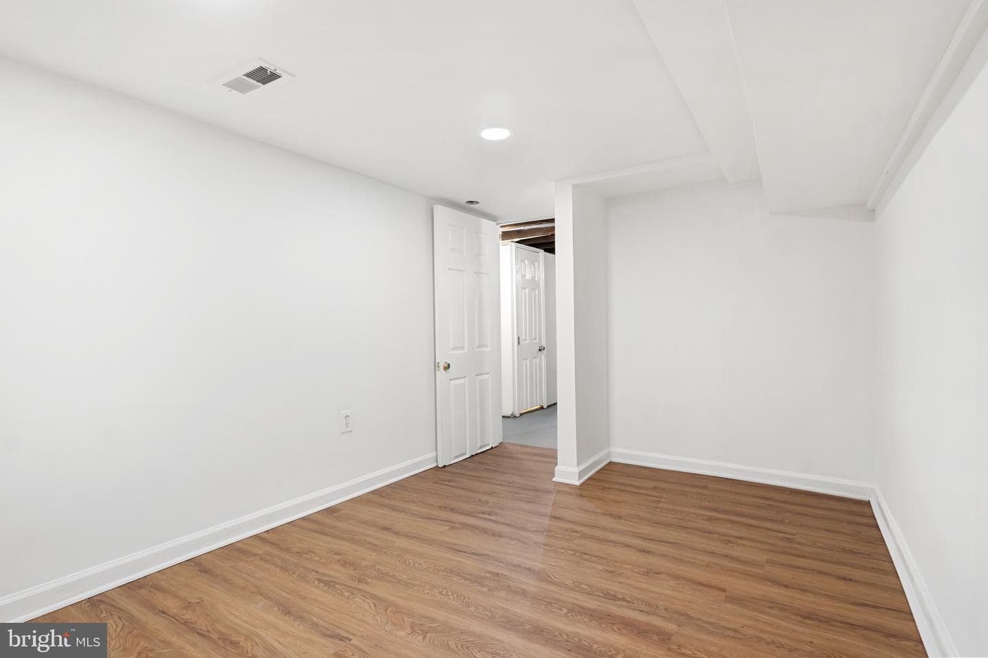 2233 Homewood Avenue photo 24