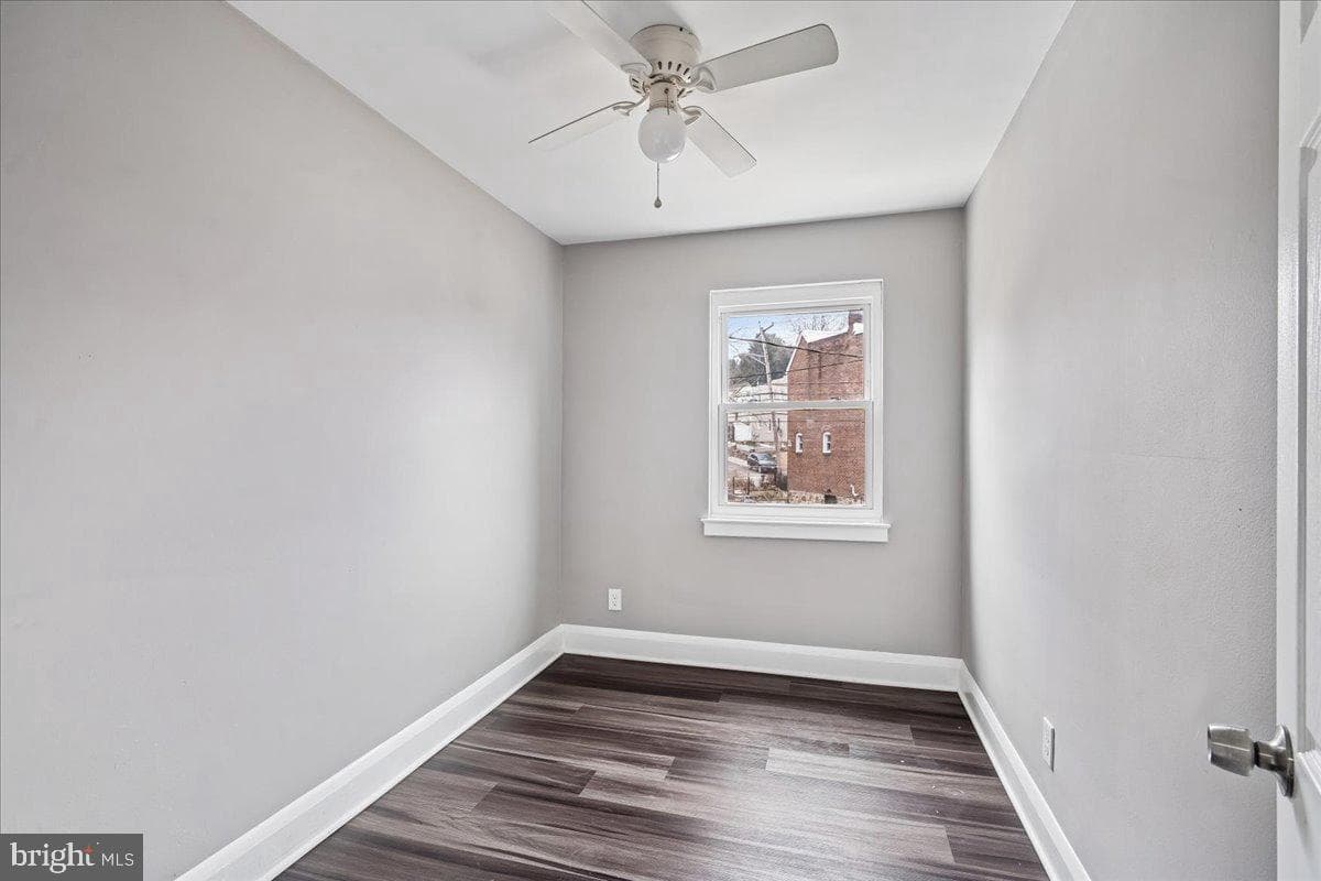3944 Brooklyn Avenue photo 14
