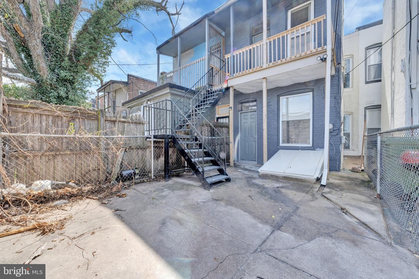 2822 Riggs Avenue photo 27