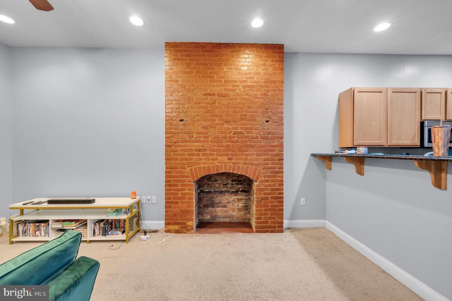 2210 N Charles Street photo 26