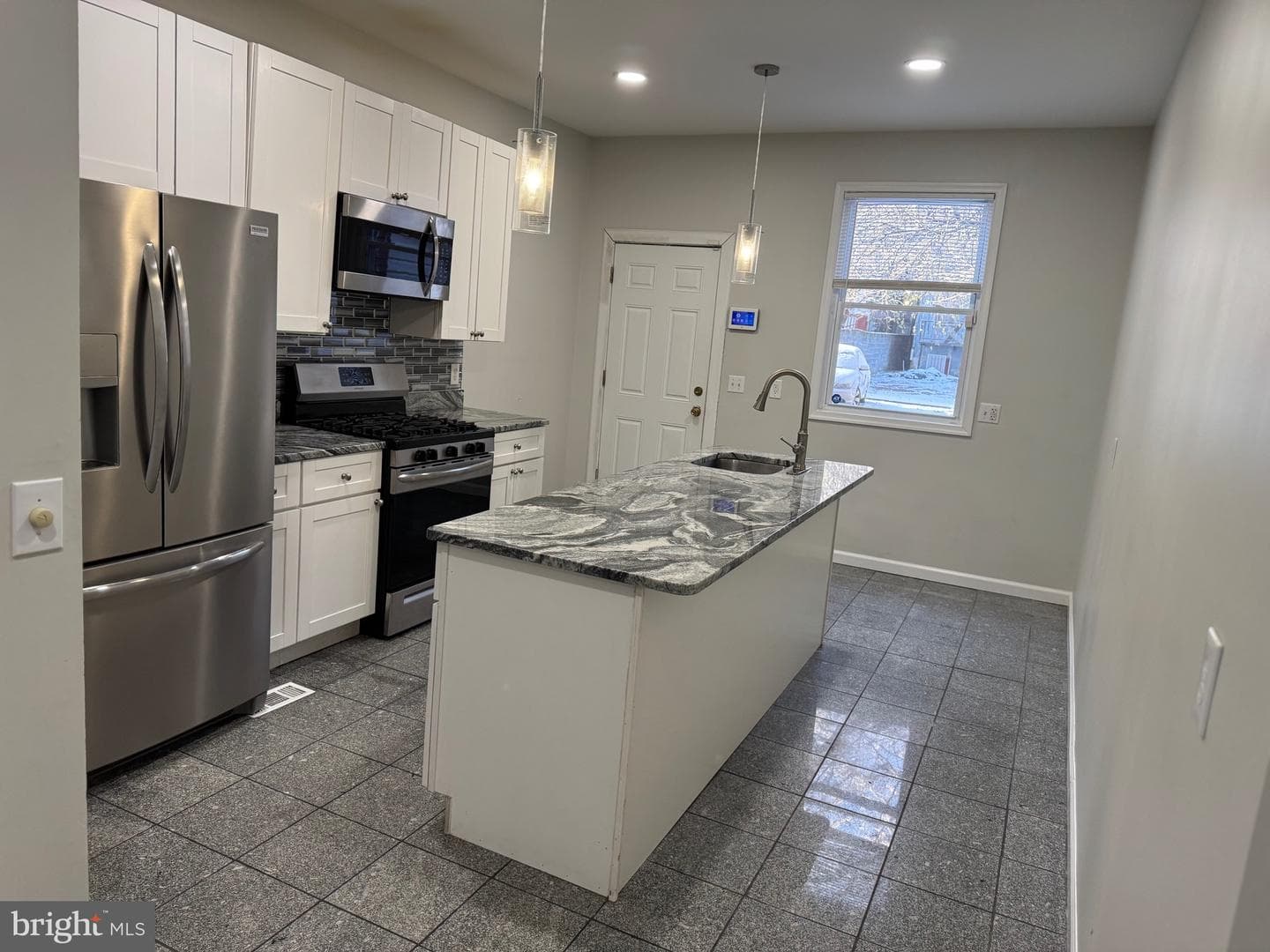 1408 Madison Avenue #1/2 photo 31