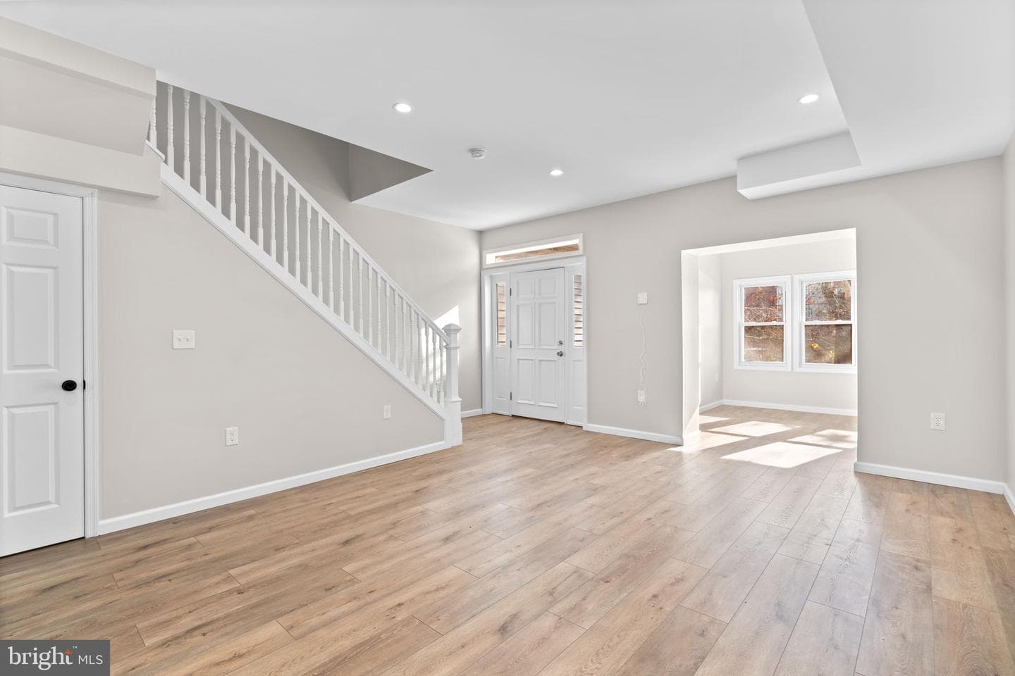 2846 Oakley Avenue photo 6