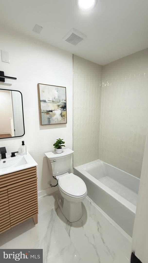 3435 Dupont Avenue photo 37