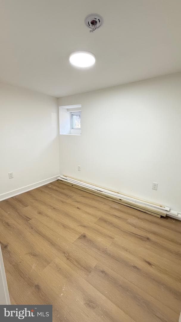 3435 Dupont Avenue photo 44