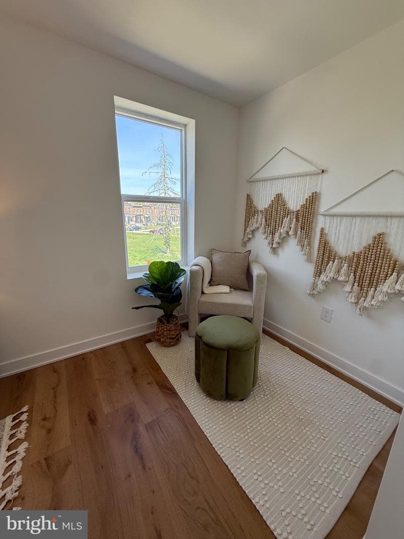 3435 Dupont Avenue photo 51
