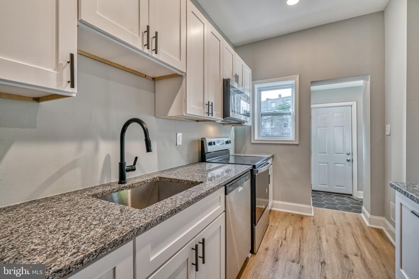 2631 Loyola Northway photo 25