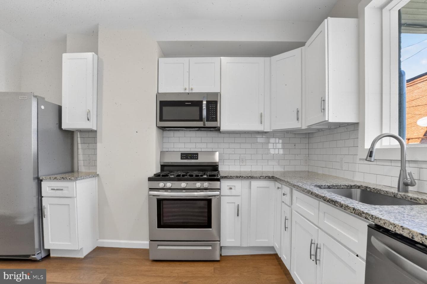 25 N Ellwood Avenue photo 10