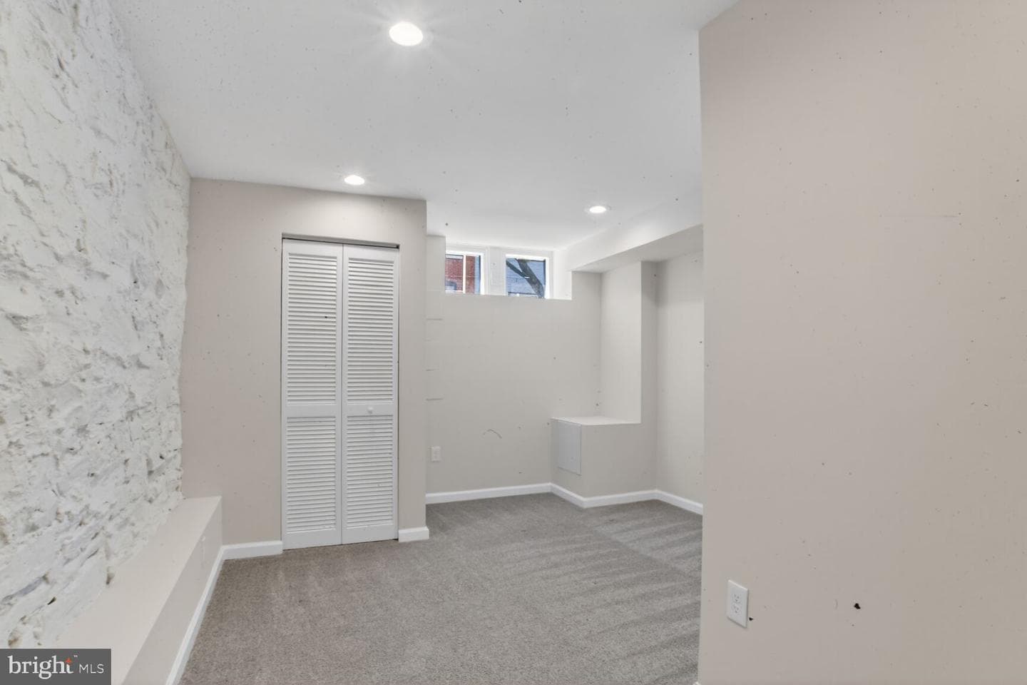 25 N Ellwood Avenue photo 20
