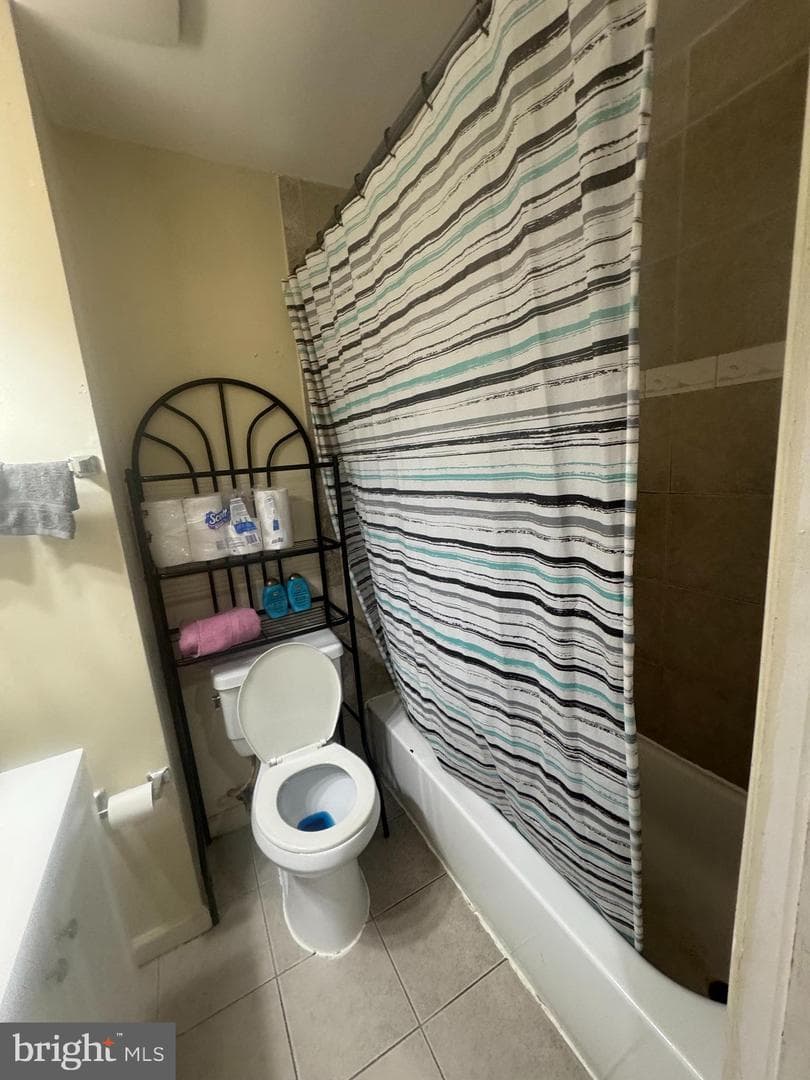 2404 E Madison Street photo 9