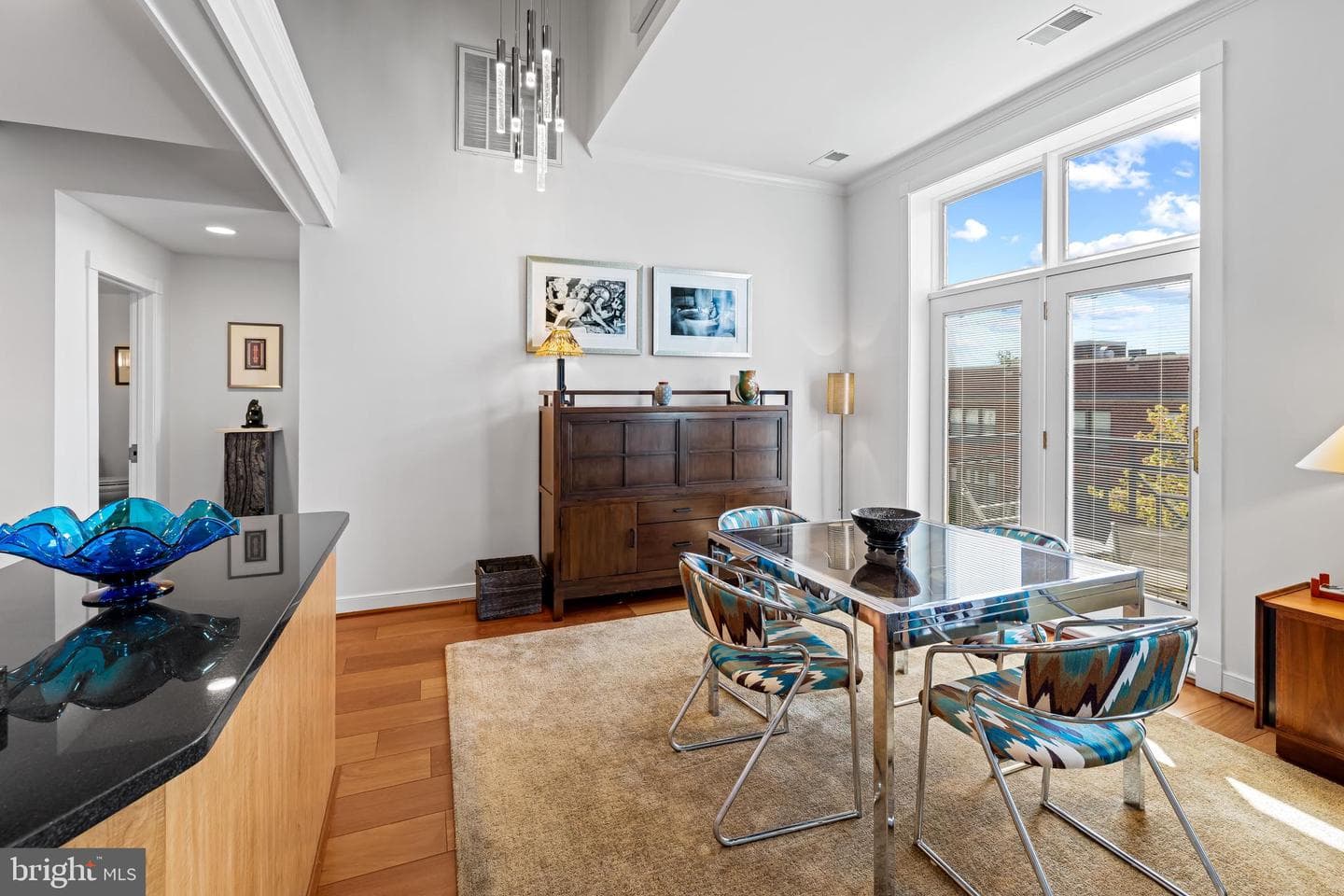 327 Warren Avenue #j photo 32