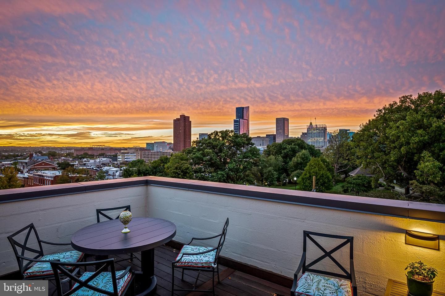 327 Warren Avenue #j photo 42