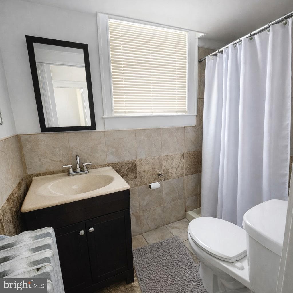 658 Dumbarton Avenue photo 12